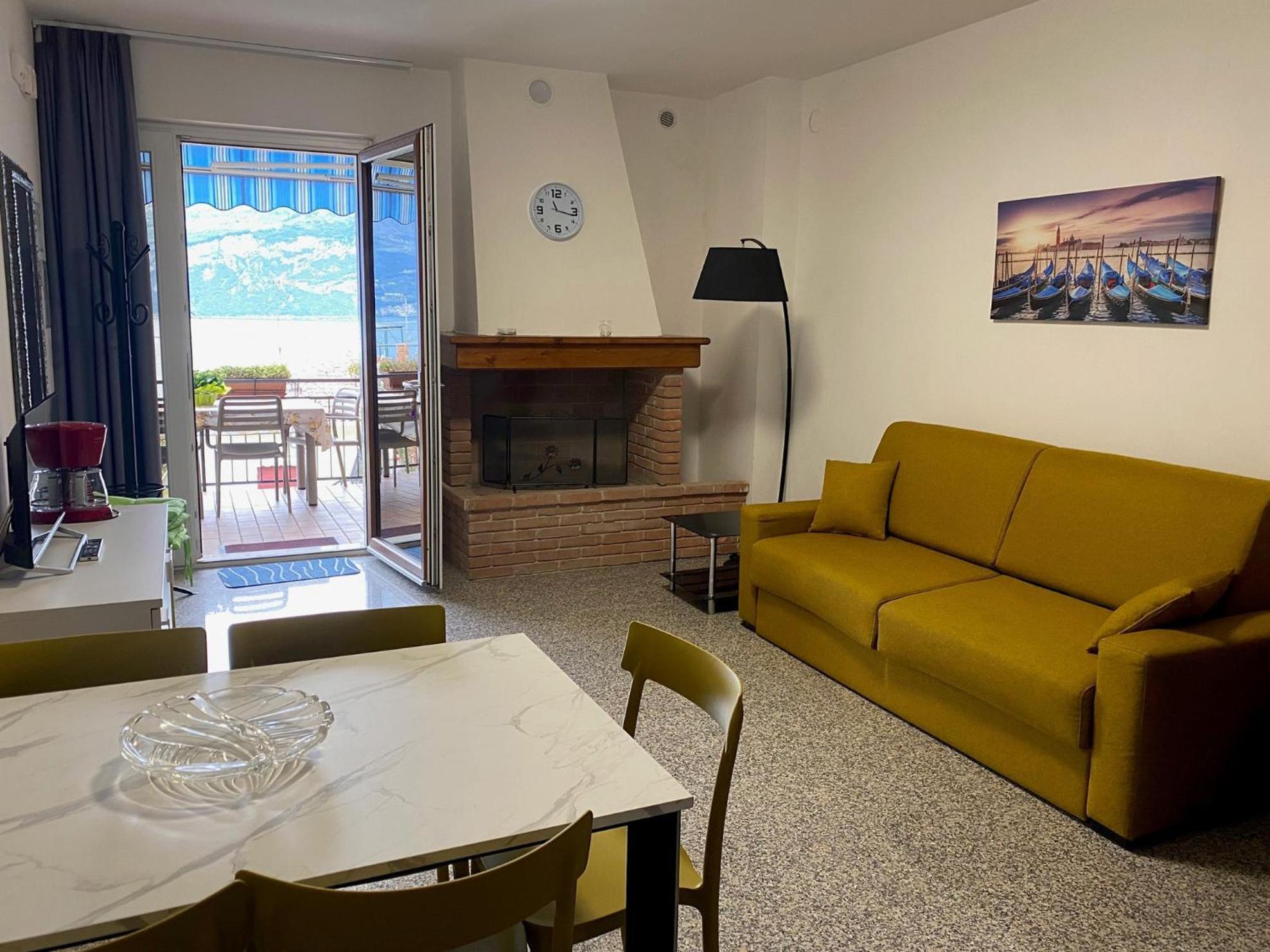 Casa Maya Brenzone sul Garda Bagian luar foto